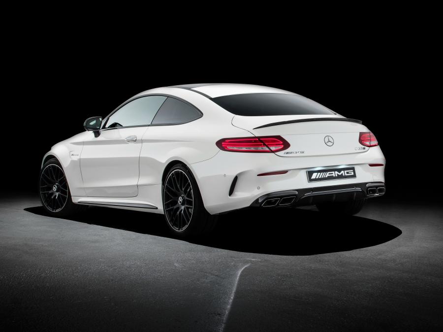  Mercedes-AMG C63 S Coupe 2015 года  (фото 1 из 40)